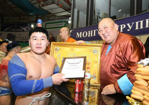 СУМЫН ЦОЛТОН ЗАЛУУ БӨХЧҮҮДИЙН САР ШИНИЙН БАРИЛДААНД СУМЫН ЗААН А.ТОДМАГНАЙ ТҮРҮҮЛЭВ